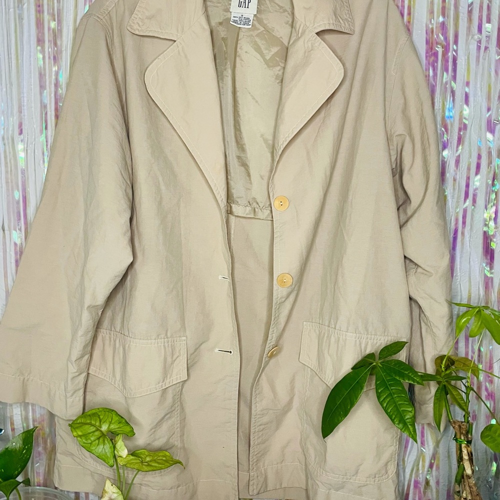 GAP TRENCHCOAT